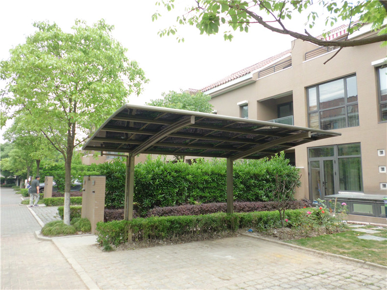车库改造成家庭影院了，汽车停在哪？