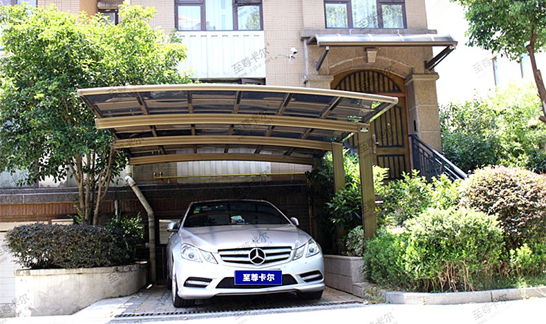 汽车停车棚用耐力板搭建好不好？汽车停车棚实用性怎么样？