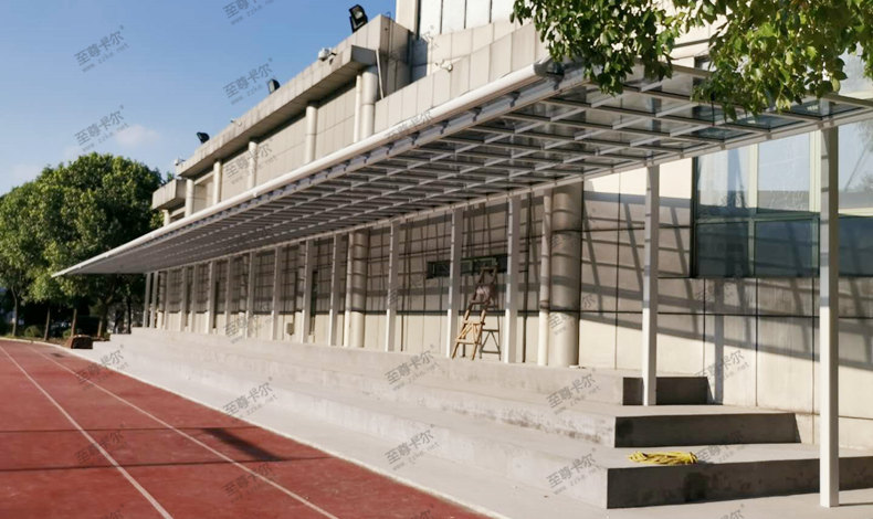 上海闵行区联友路韩国学校看台棚顺利完工